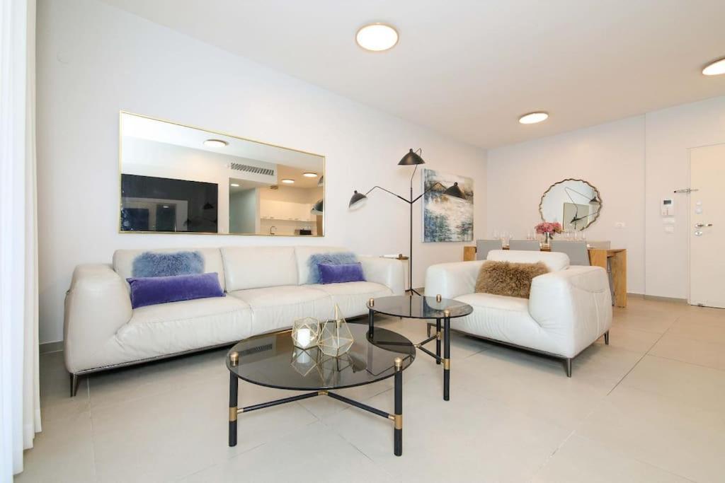 ירושלים Lovely 2 Bedroom Apt. Haneviim Boutique מראה חיצוני תמונה